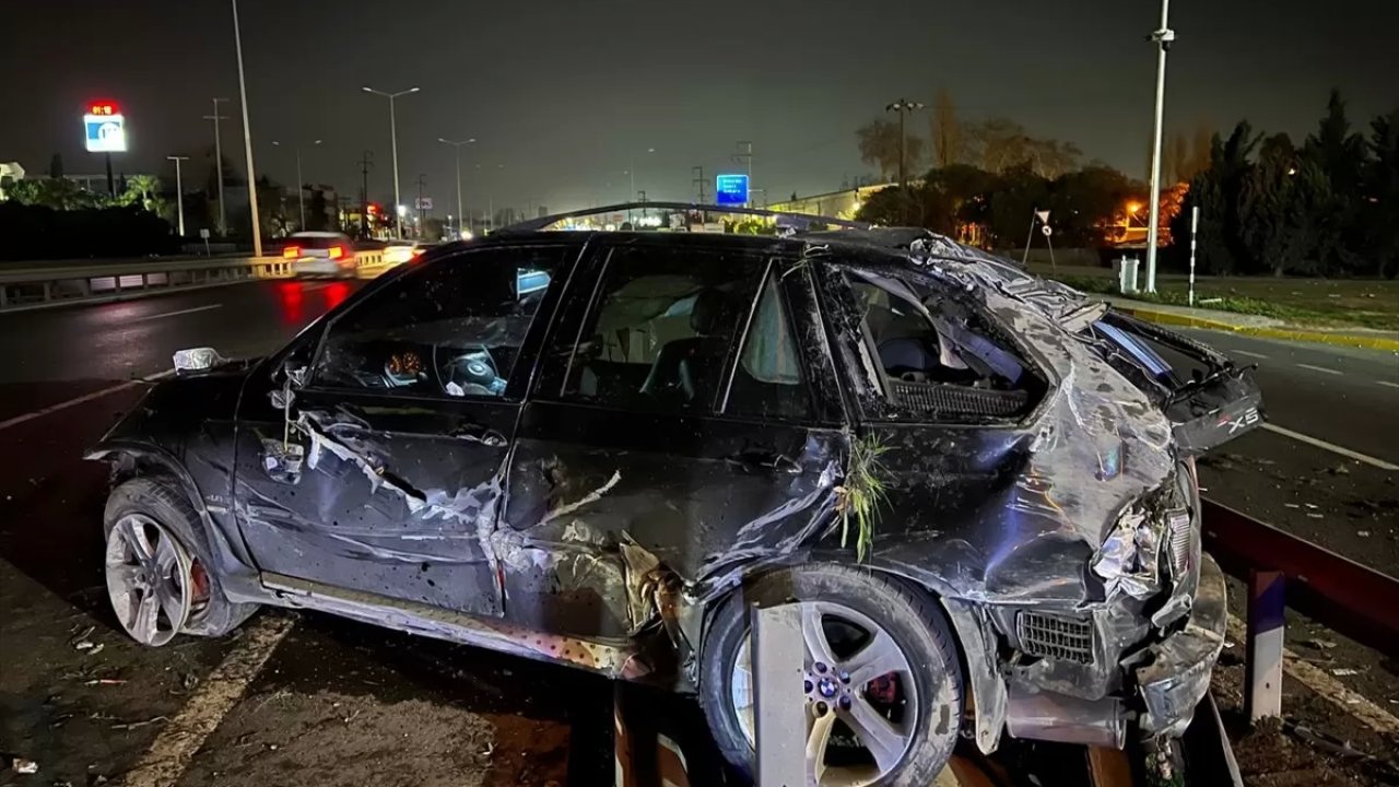 3 Araç Zincirleme Trafik Kazasına Karıştı