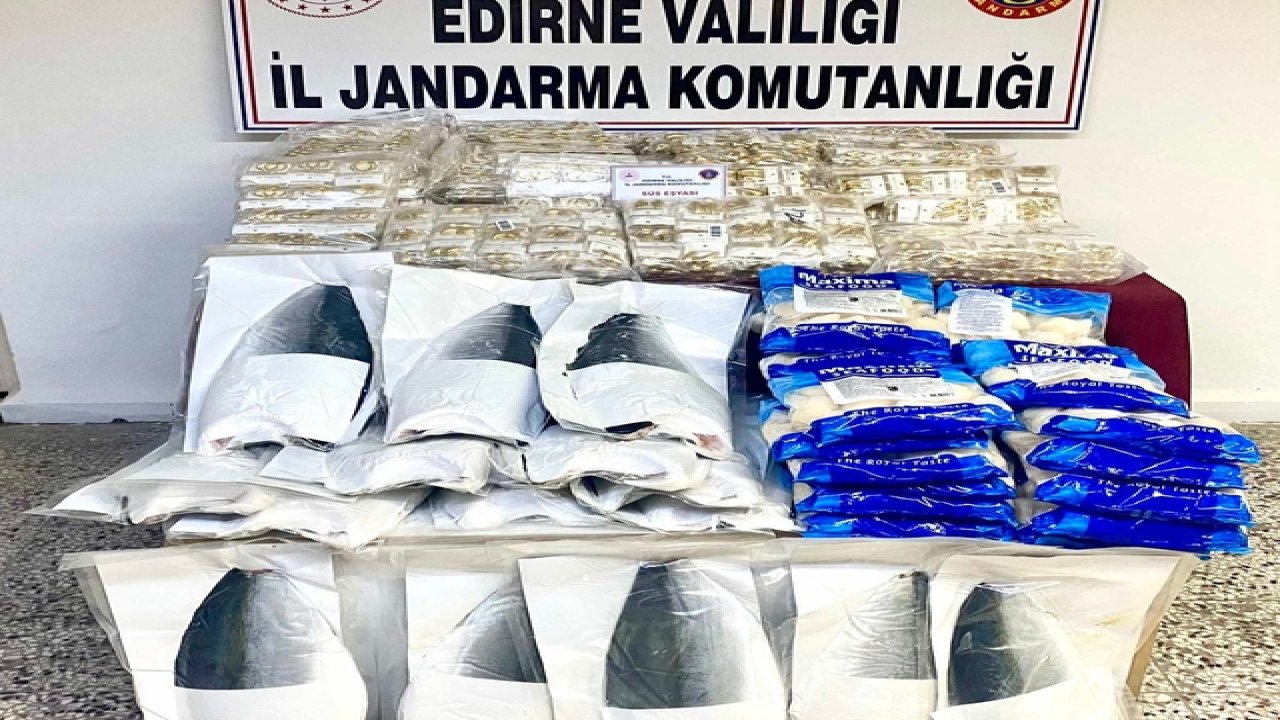 Edirne'de 4 Bin 117 Paket Sarma Sigara Ele Geçirildi