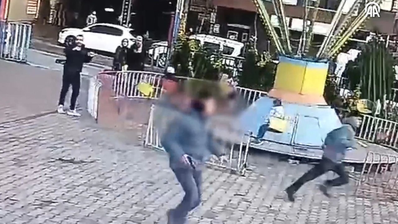 Lunaparkta Çıkan Kavgada 2 Kişi Yaralandı