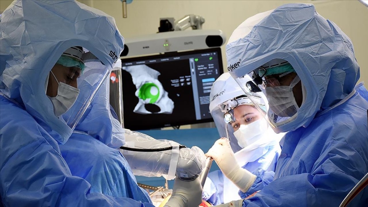 Rahim Ağzı Kanseri Operasyonlarında Robotik Cerrahi Avantajı