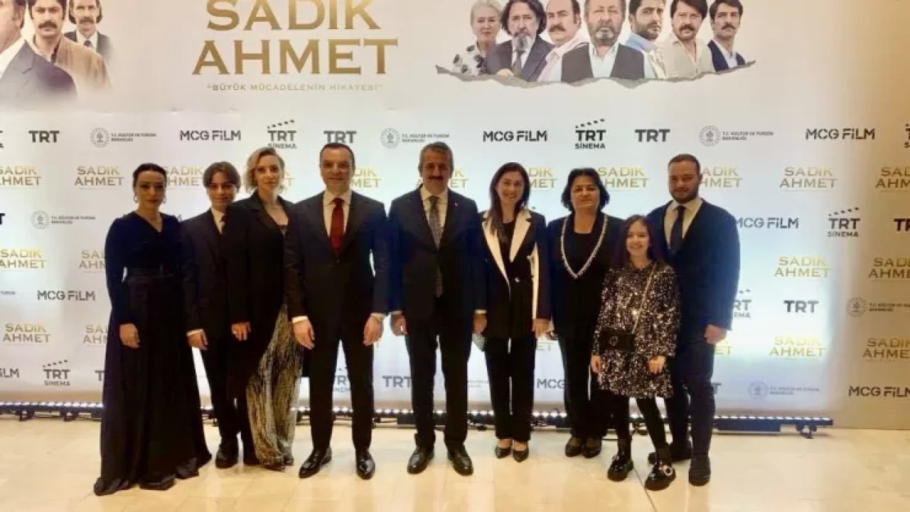 Vali Sezer Sadık Ahmet Filminin Galasına Katıldı