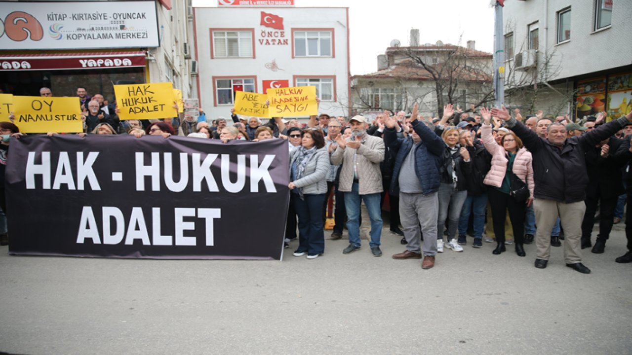 Edirne CHP İl Başkanlığı Önünde Protesto Yapıldı