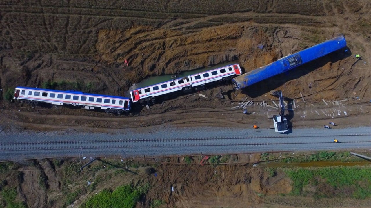 Tekirdağ'daki Tren Kazası Davasında Duruşma Ertelendi