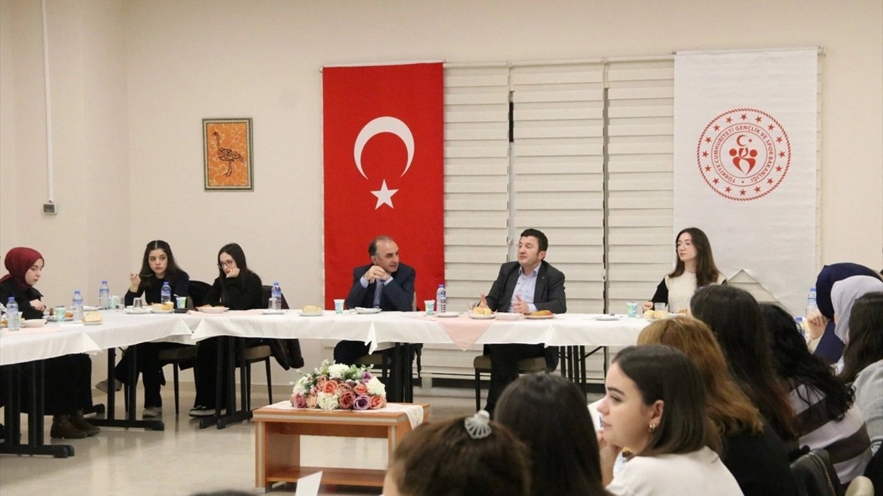 Kredi ve Yurtlar Genel Müdür Yardımcısı Özdemir Edirne'ye Geldi