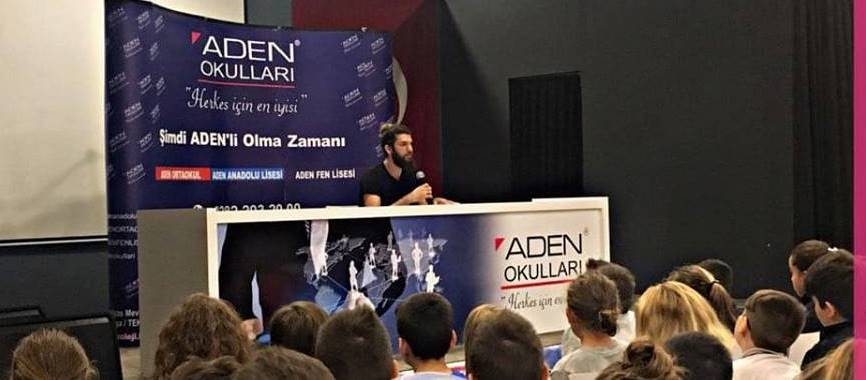 ÜNLÜ TÜRK YOUTUBER ADEN KOLEJİ'NDE