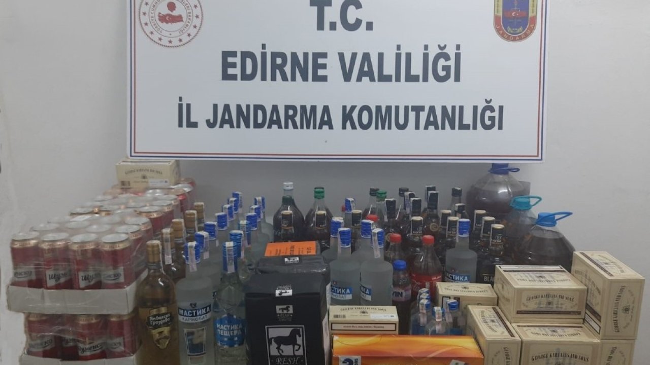 Edirne'de Kaçak Alkol ve Sigara Ele Geçirildi