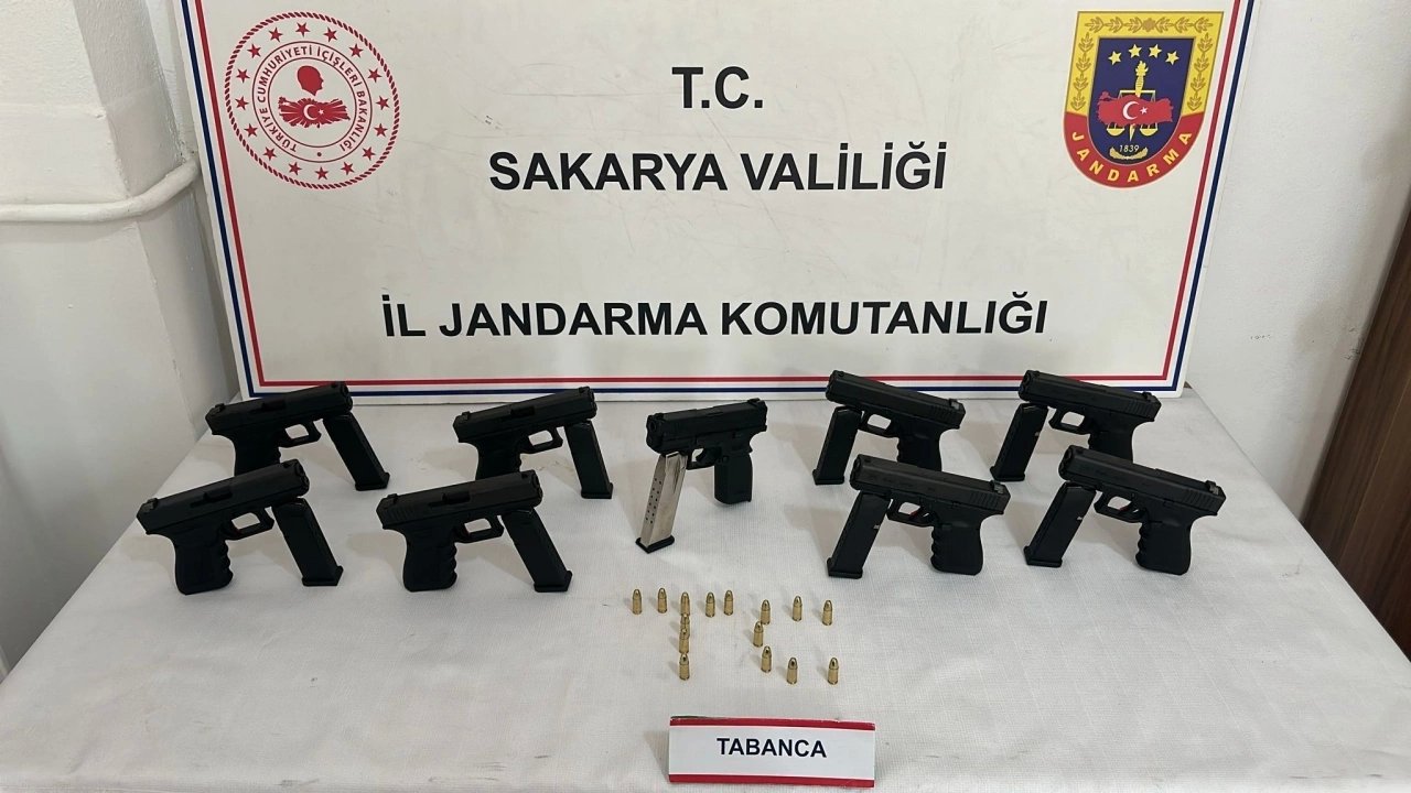 Sakarya'da Gerçekleşen Silah Kaçakçılığı Operasyonunda 2 Şüpheli Gözaltına Alındı