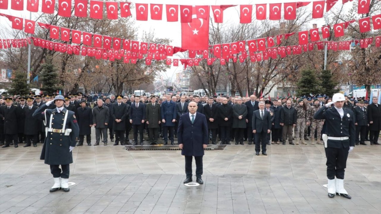 Edirnekapı Şehitliği'nde 18 Mart Şehitleri Anıldı