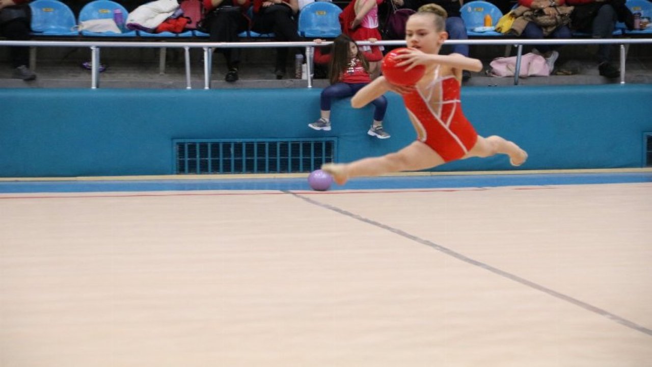 Edirne Okul Sporları Ritmik Cimnastik Müsabakaları Tamamlandı