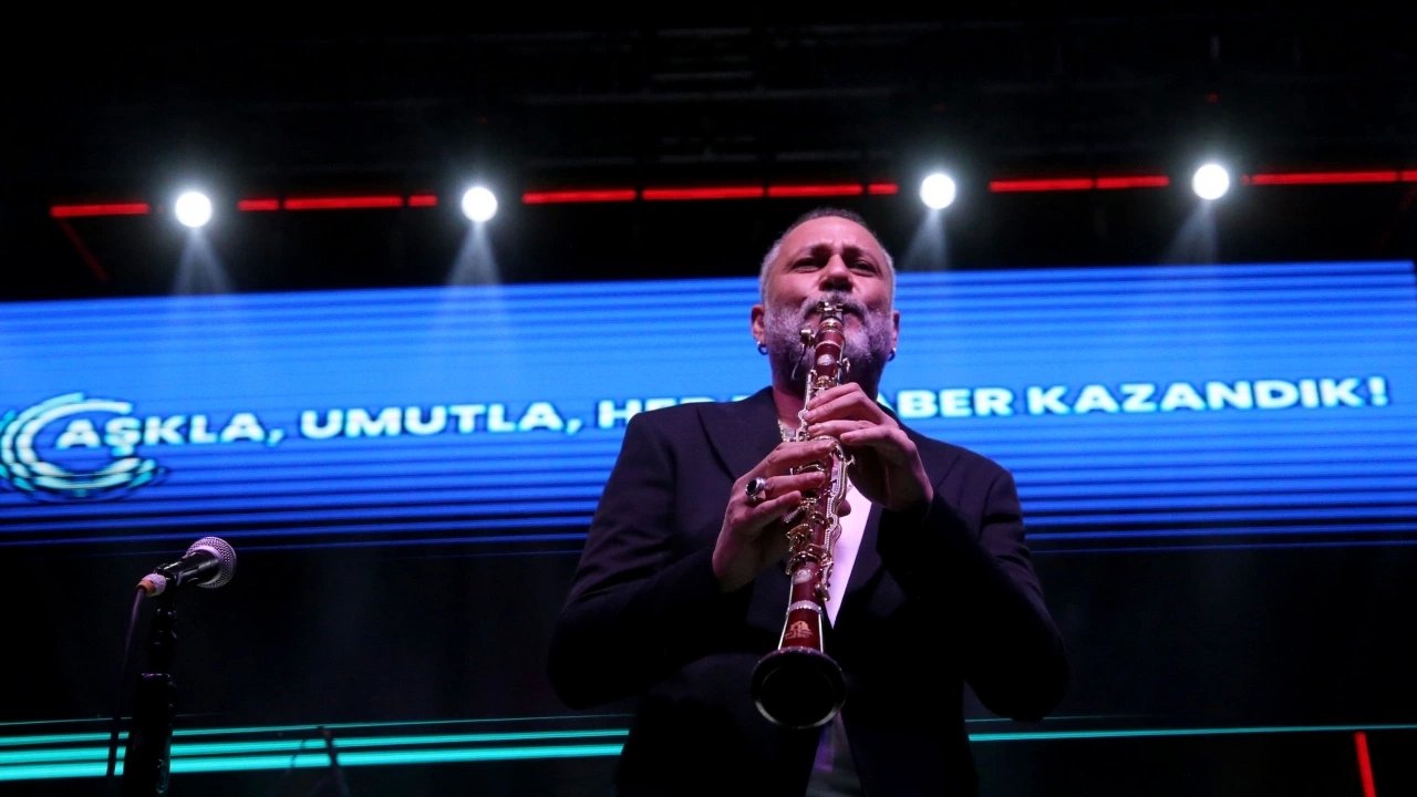 Kırklareli'nde Klarnet sanatçısı Hüsnü Şenlendirici Konser Verdi