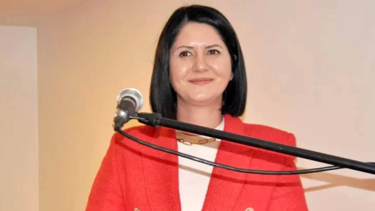 Edirne Belediye Başkanı Akın Törenle Mazbatasını Aldı