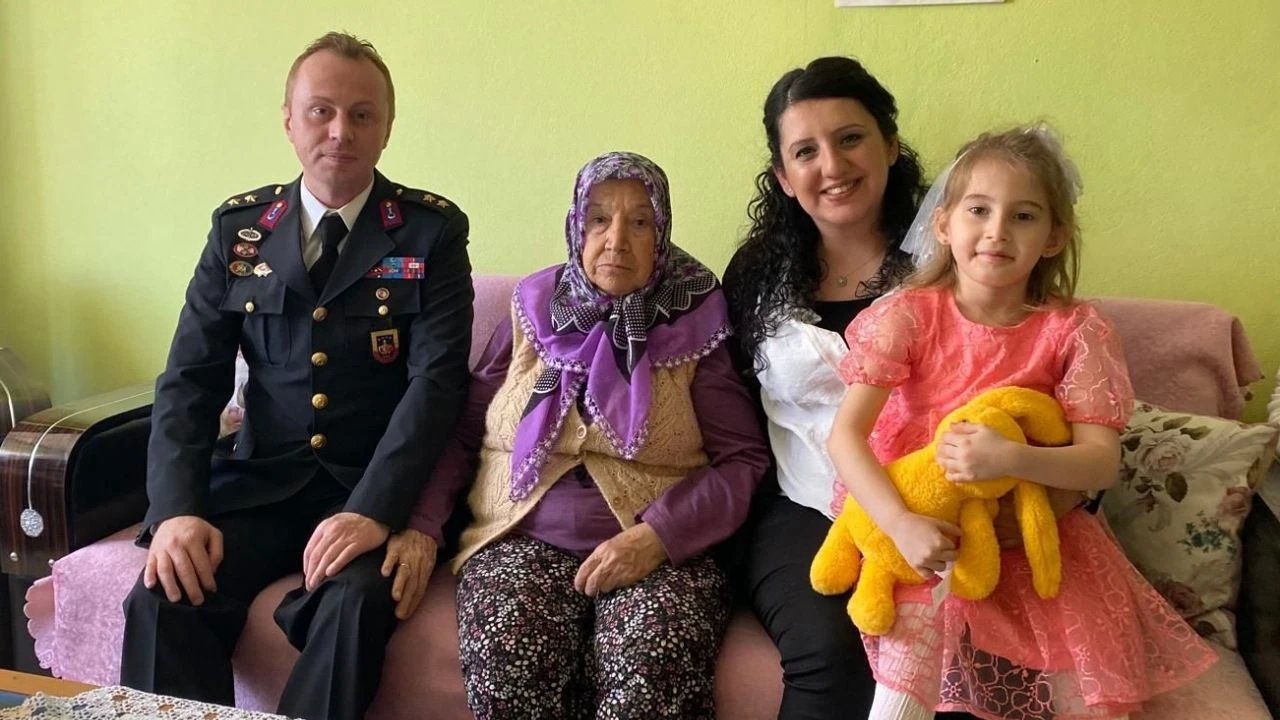 Edirne'deki Jandarmadan Şehit Aileleri ve Gazilere Ziyaret