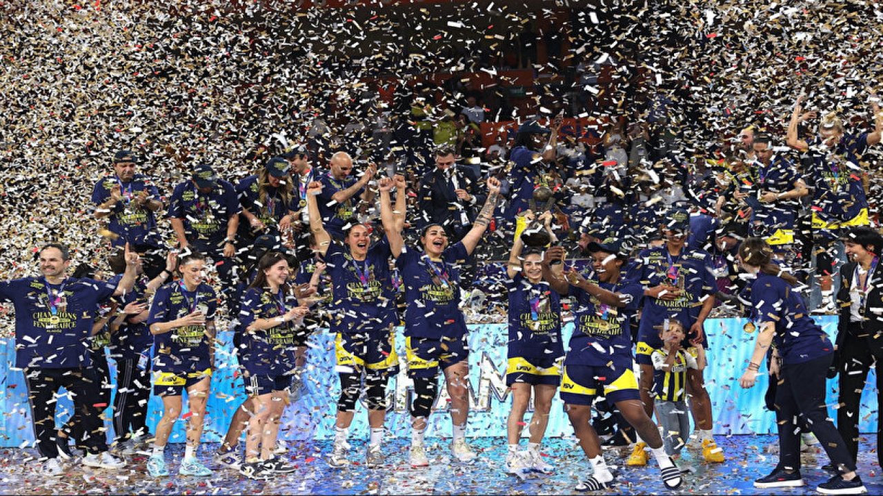 Cumhurbaşkanı Erdoğan'dan FIBA Kadınlar Avrupa Ligi Şampiyonu Fenerbahçe'ye Tebrik