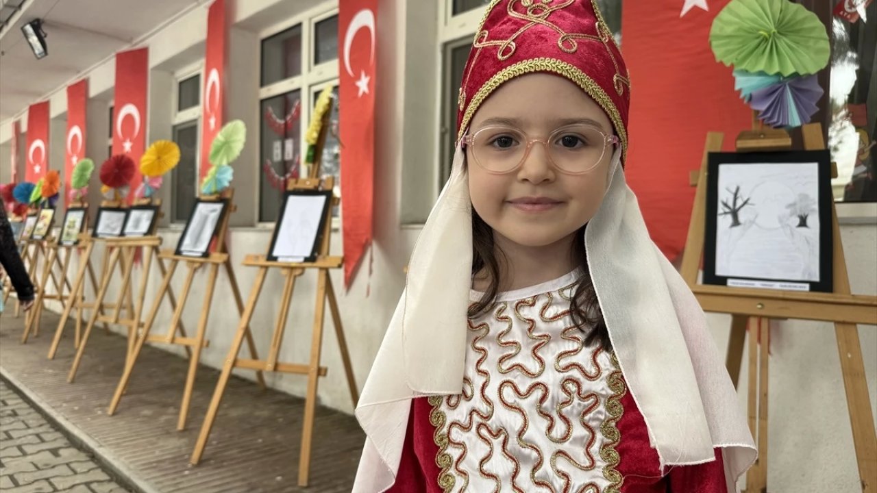 Tekirdağ'da 6 Yaşındaki Anaokulu Öğrencisinden Resim Sergisi