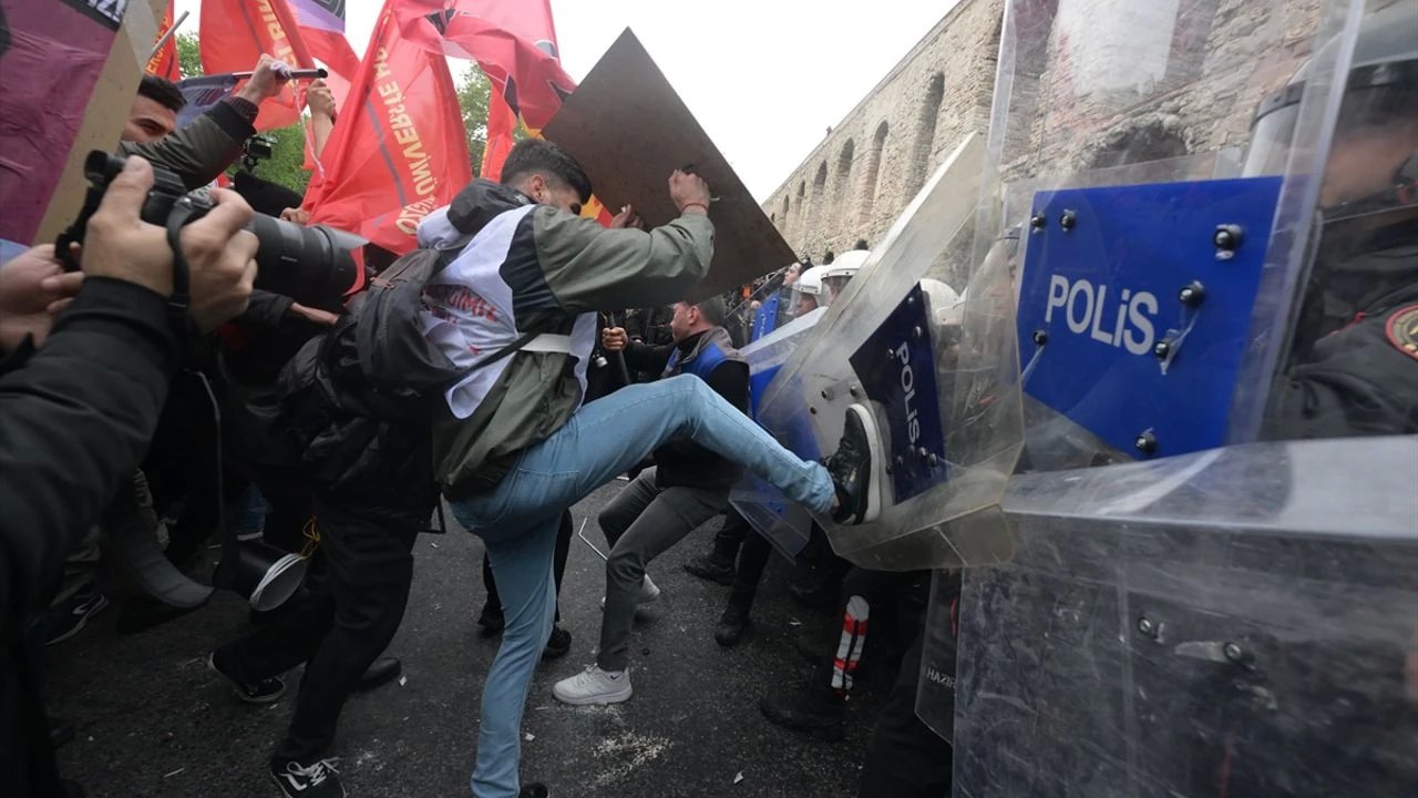 1 Mayıs Kutlamalarında 28 Polis Memuru Yaralandı