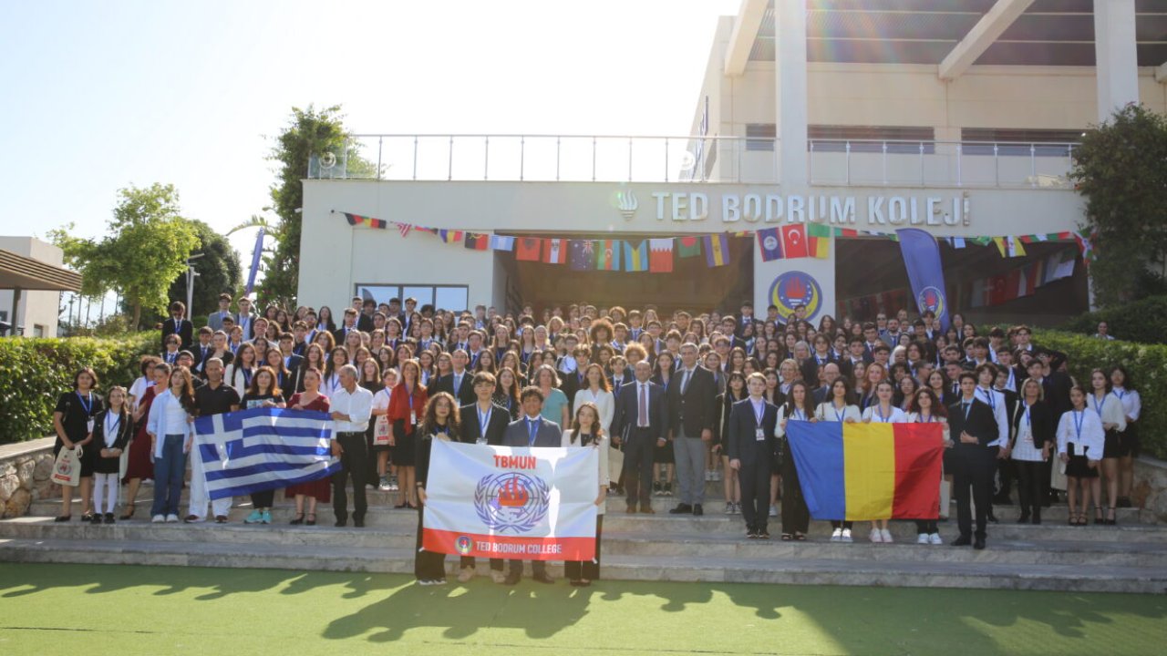 TED Edirne Koleji Öğrencileri Model Birleşmiş Milletler Organizasyonu'na Katıldı