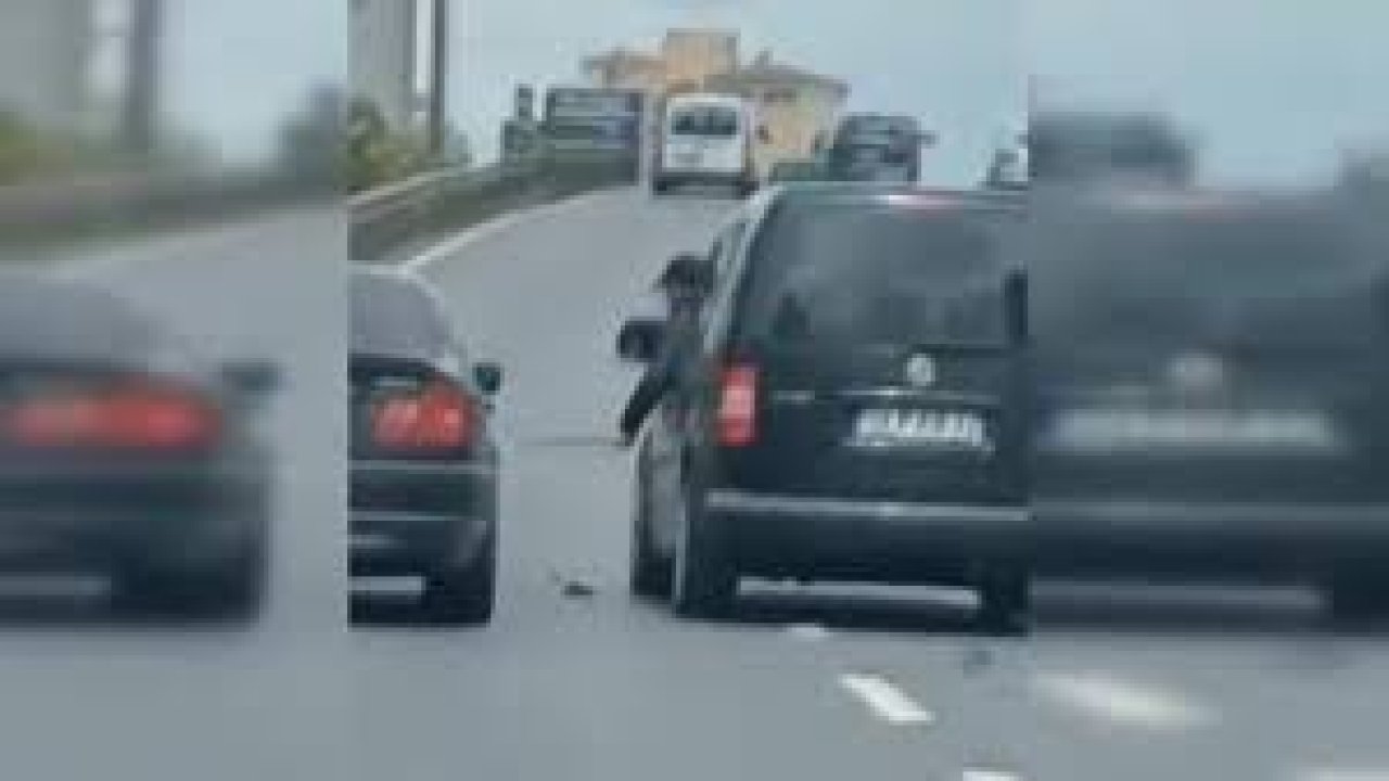 Trafik Magandası Tartıştığı Sürücüyü Tehdit Etti