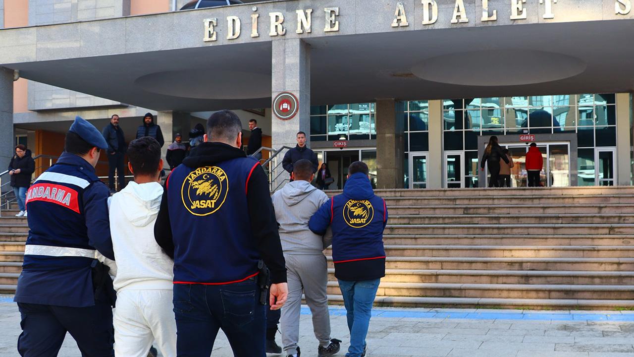 İpsala'da Yakalanan Zanlı, 5 Suçtan Aranıyordu