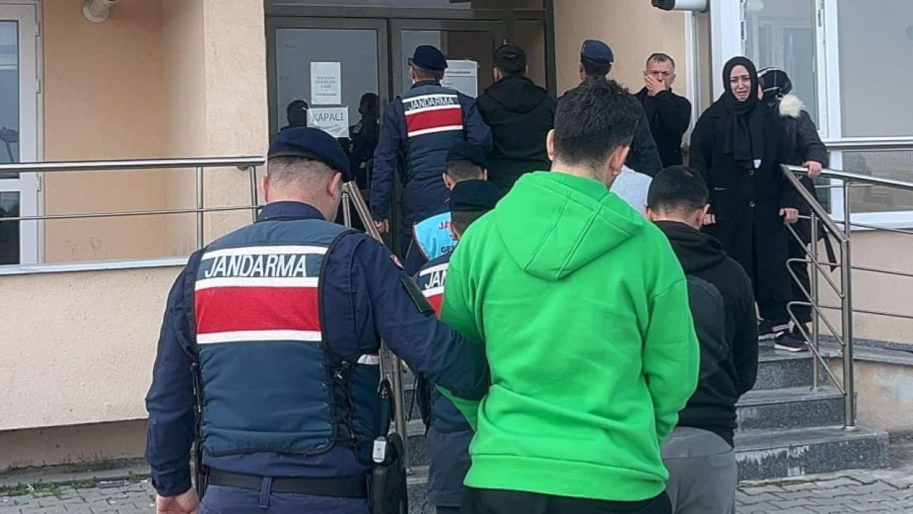 Edirne'de 16 Düzensiz Göçmen Yakalandı