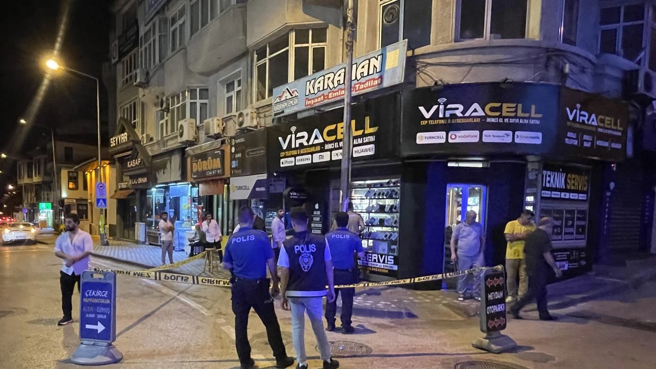 Bursa'da Cep Telefonu Dükkanına Silahlı Saldırı