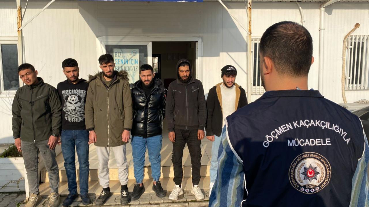 Edirne'de Yasa Dışı Yollardan Giriş Yapan 15 Göçmen Yakalandı