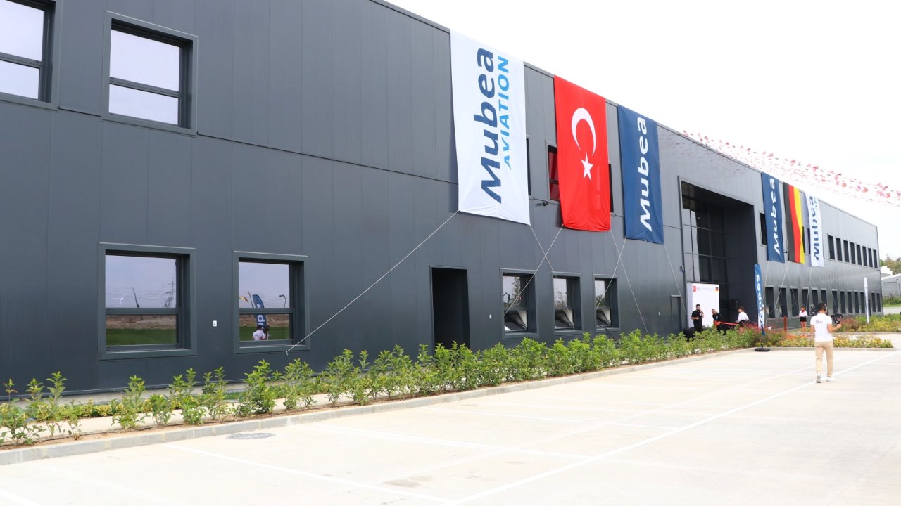 Tekirdağ'daki Fabrika Karbon Fiber Malzemeden Uçak Parçası Üretecek