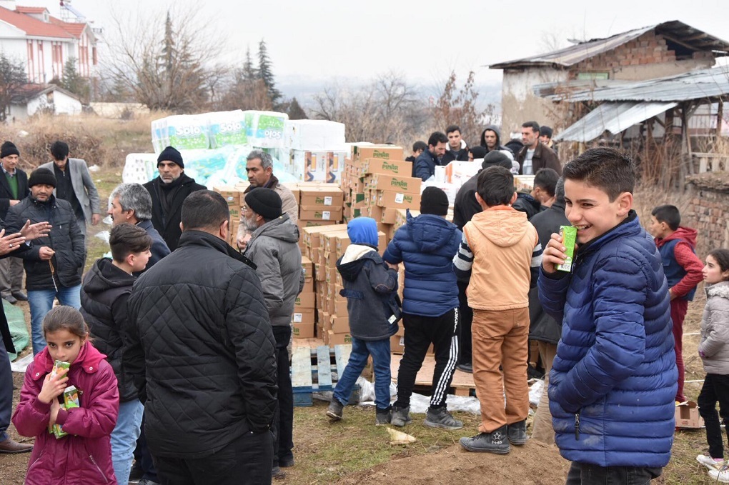 YARDIMLAR AFETZEDELERE ULAŞTIRILDI