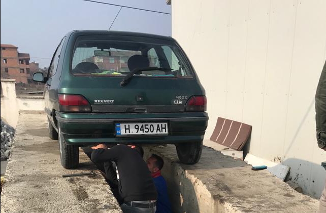 BELEDİYE GARAJINDA ÖZEL ARAÇLARA BAKIM SKANDALI