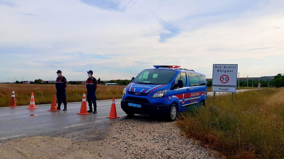 O MAHALLEDEKİ KARANTİNA KALDIRILDI