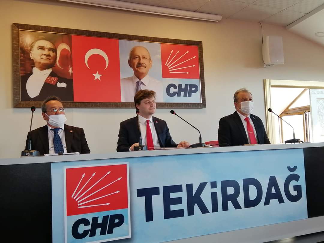 İLKER YAĞCIOĞLU'NDAN PARTİLİLERE ZEHİR ZEMBREK SÖZLER