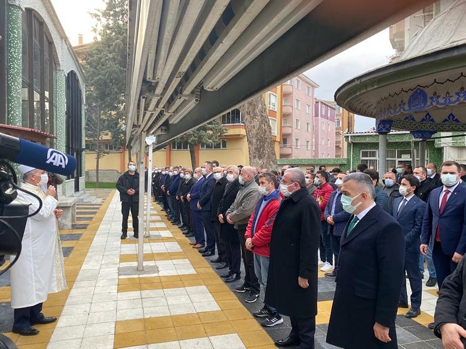 ŞENTOP ARKADAŞINI SON YOLCULUĞUNA UĞURLADI