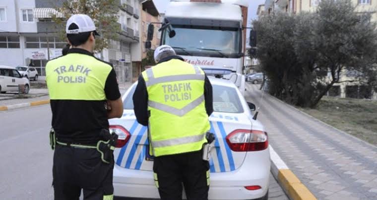 TEKİRDAĞ'DA POLİSLERE RÜŞVET OPERASYONU