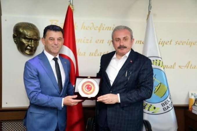 AK PARTİLİ BAŞKAN HASTANEYE KALDIRILDI