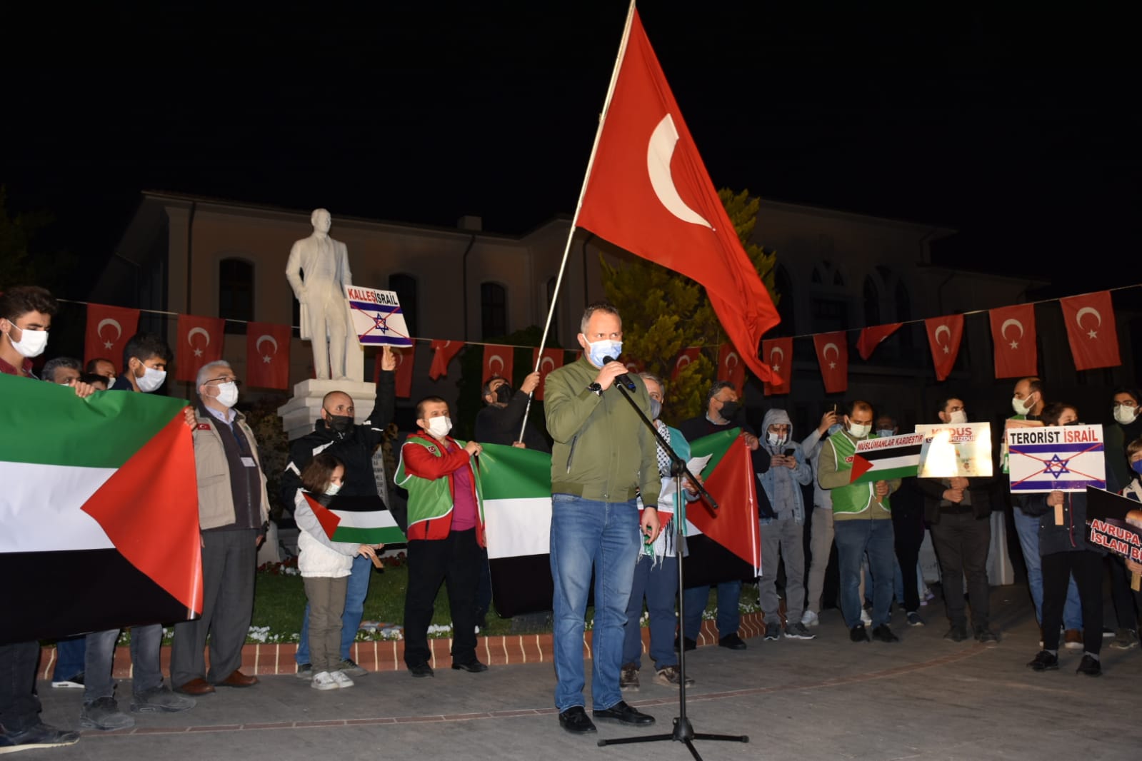 MESTAN ÖZCAN, İSRAİL ZULMÜNÜ KINADI