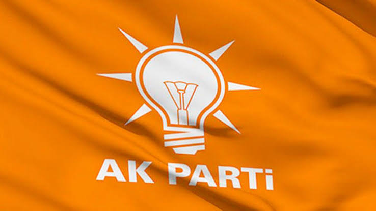 AK PARTİ'DE ADAY ADAYI BAŞVURU SÜRESİ UZATILDI