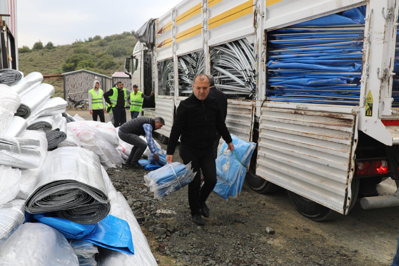 CHP’den Deprem Bölgesine Çadır ve Malzeme Desteği