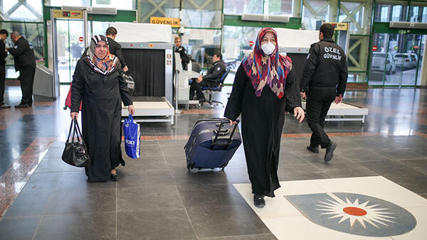 Antalya Otogarı sivil giriş ve çıkışlarına kapatıldı