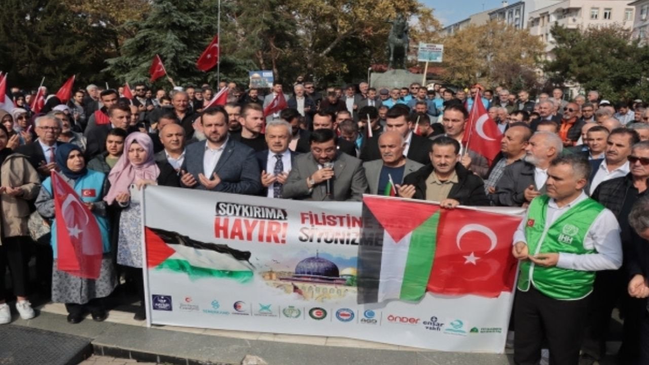 İsrail'in Saldırıları Trakya'da Protesto Edildi