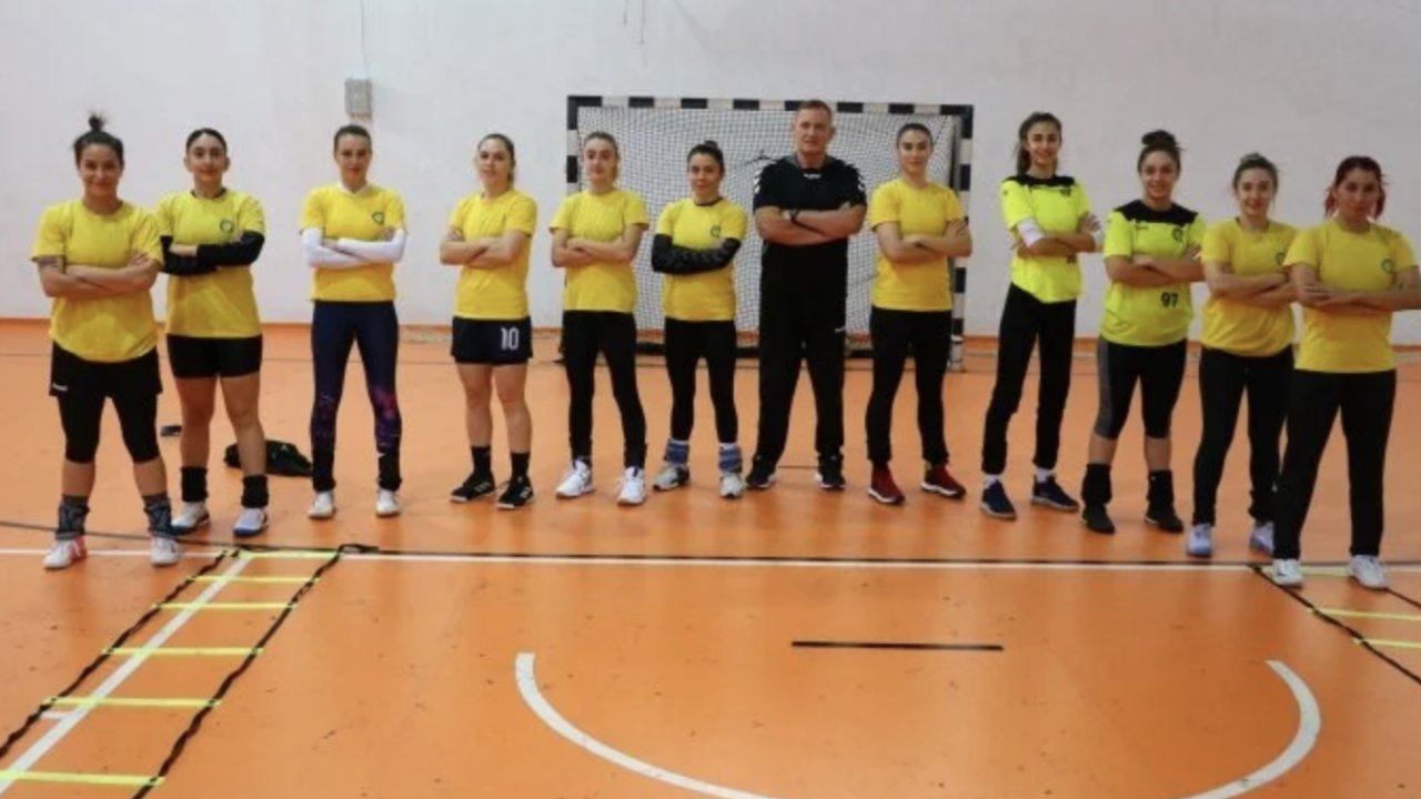 Süleymanpaşa Kadın Hentbol Takım Galibiyete Odaklandı