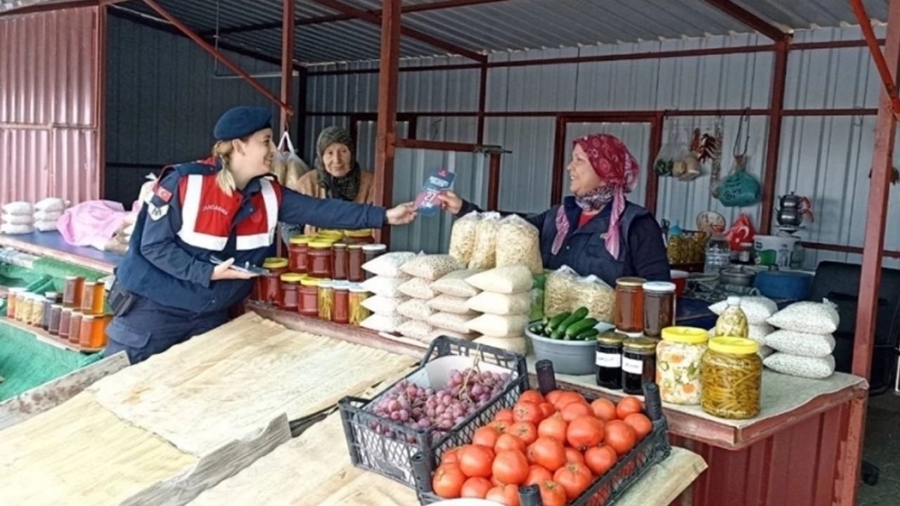 Edirne'de Jandarma KADES Uygulamasını Tanıtıyor