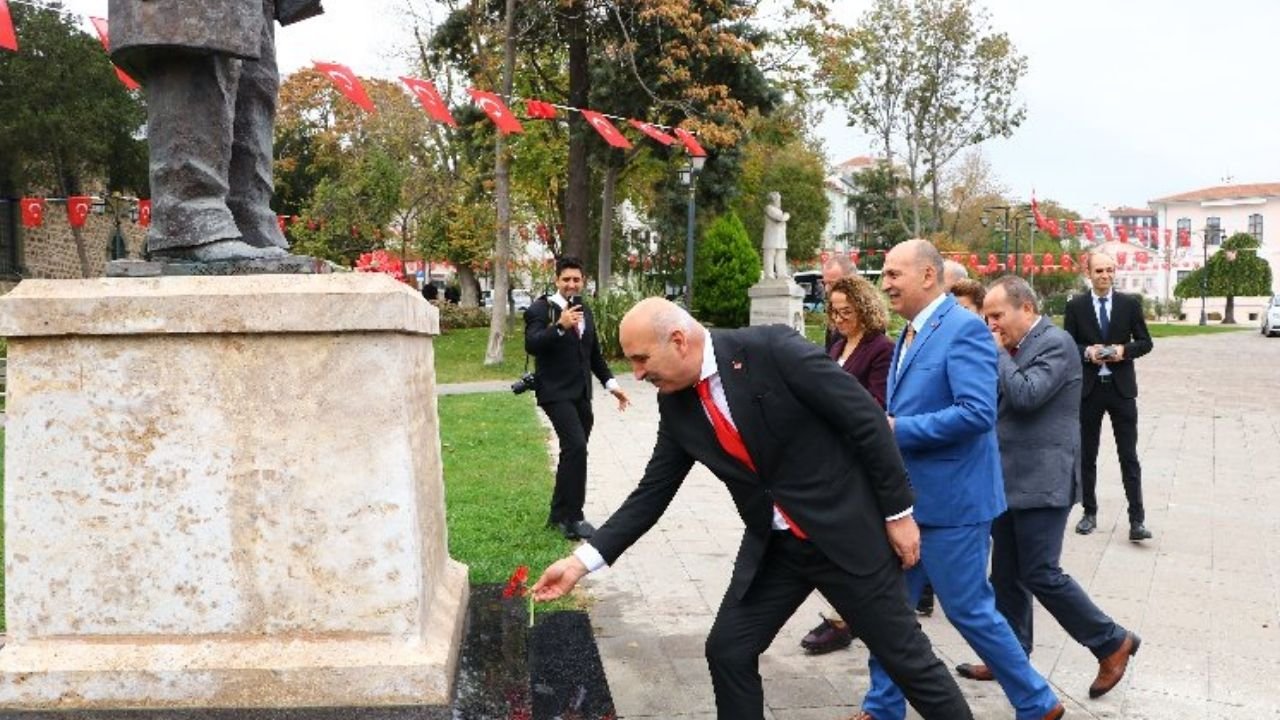 Tekirdağ'da Yahya Kemal Beyatlı Anıldı