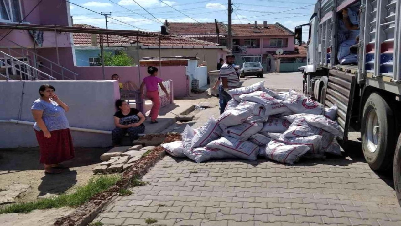 Hayrabolu'da İhtiyaç Sahiplerine Yardımlar Yapılıyor