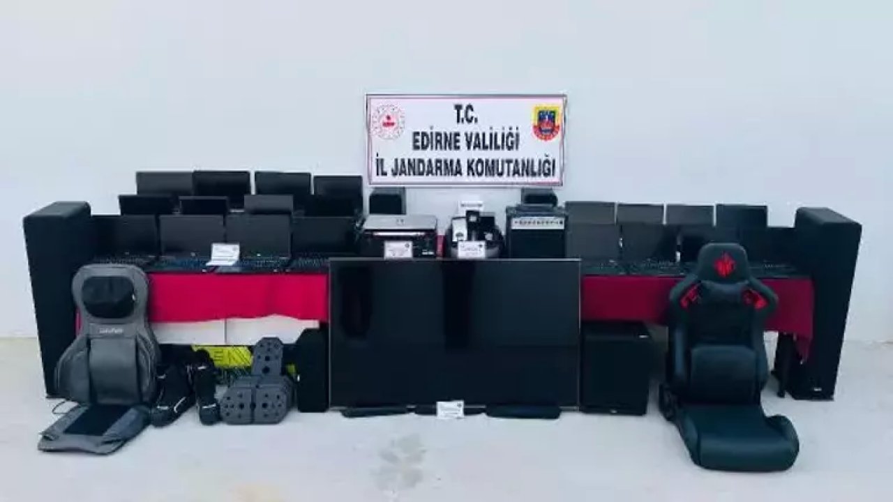 Edirne'de Jandarma Gümrük Kaçağı Elektronik Eşyalar Ele Geçirdi