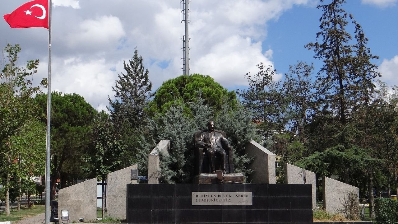 Marmara Üniversitesi'nden Bazı Markalar İçin Boykot Kararı