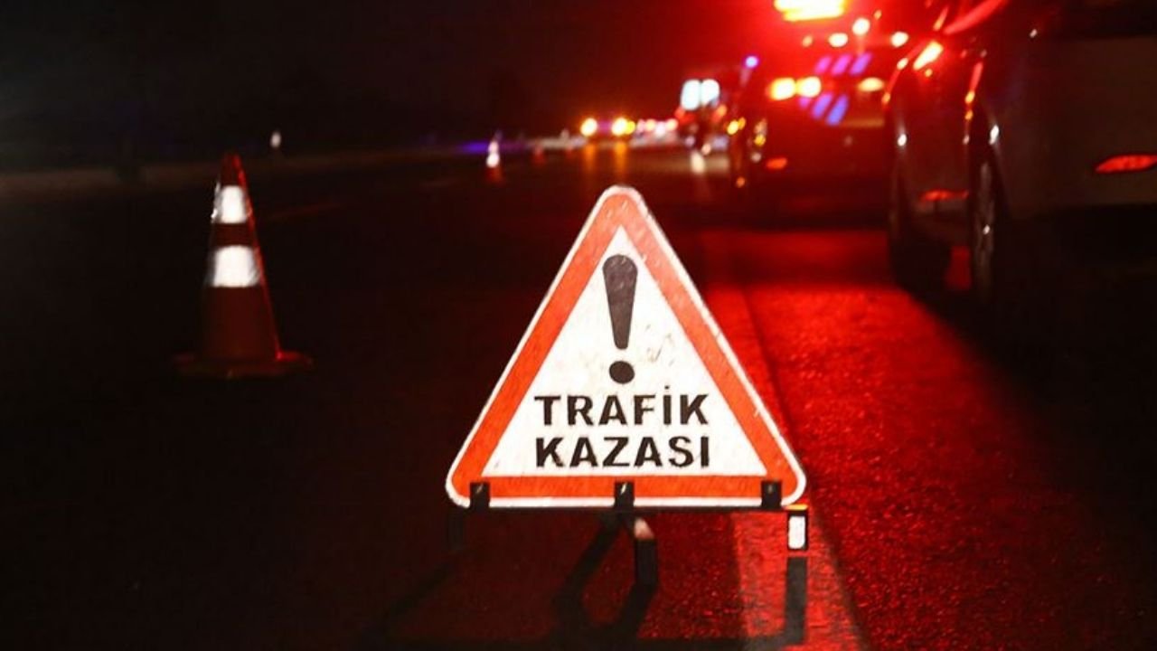 Gebze'deki Trafik Kazasında 2 Kişi Yaralandı