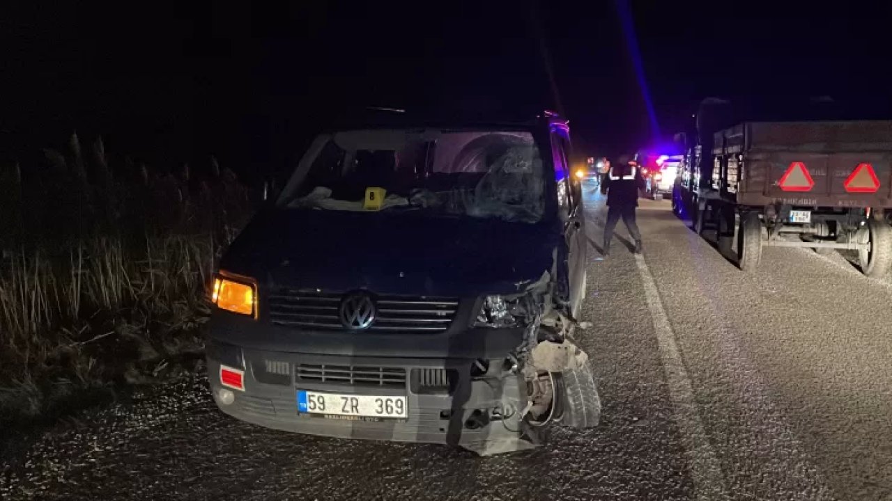 Edirne'deki Feci Kazada Motosikletle Panelvan Çarpıştı