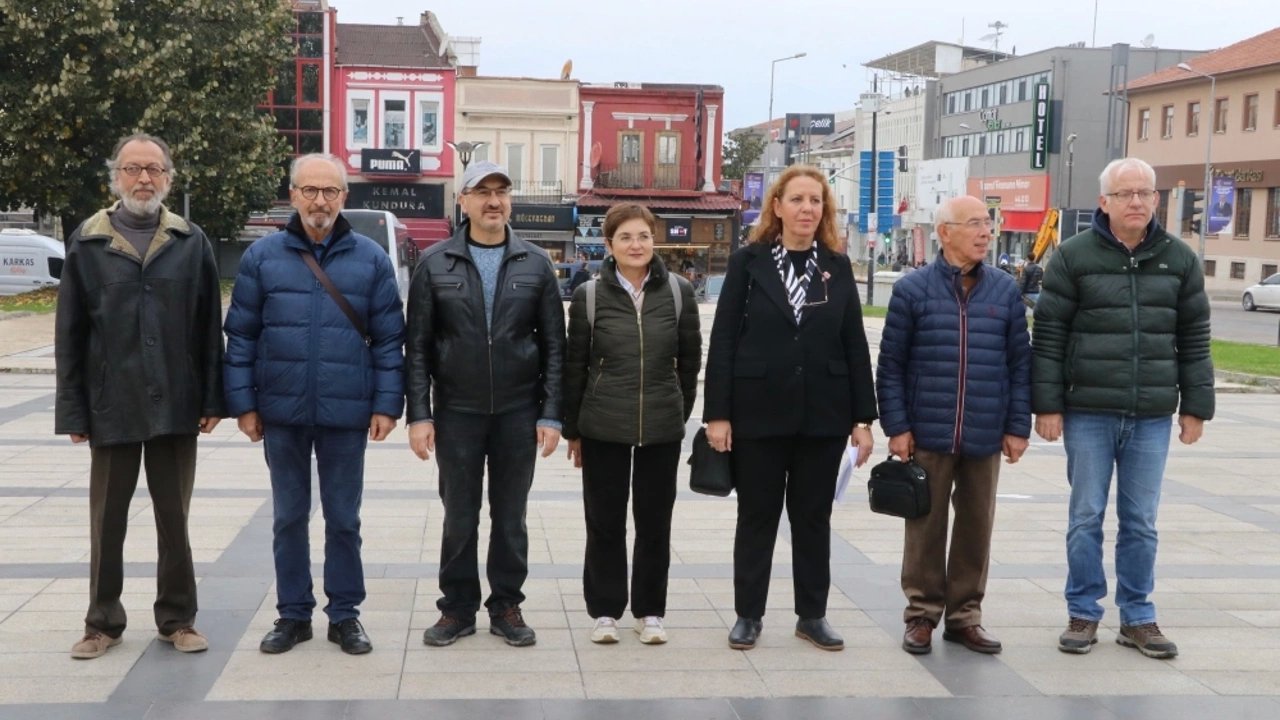 Edirne'de Diş Hekimleri Gününde Tören Düzenlendi