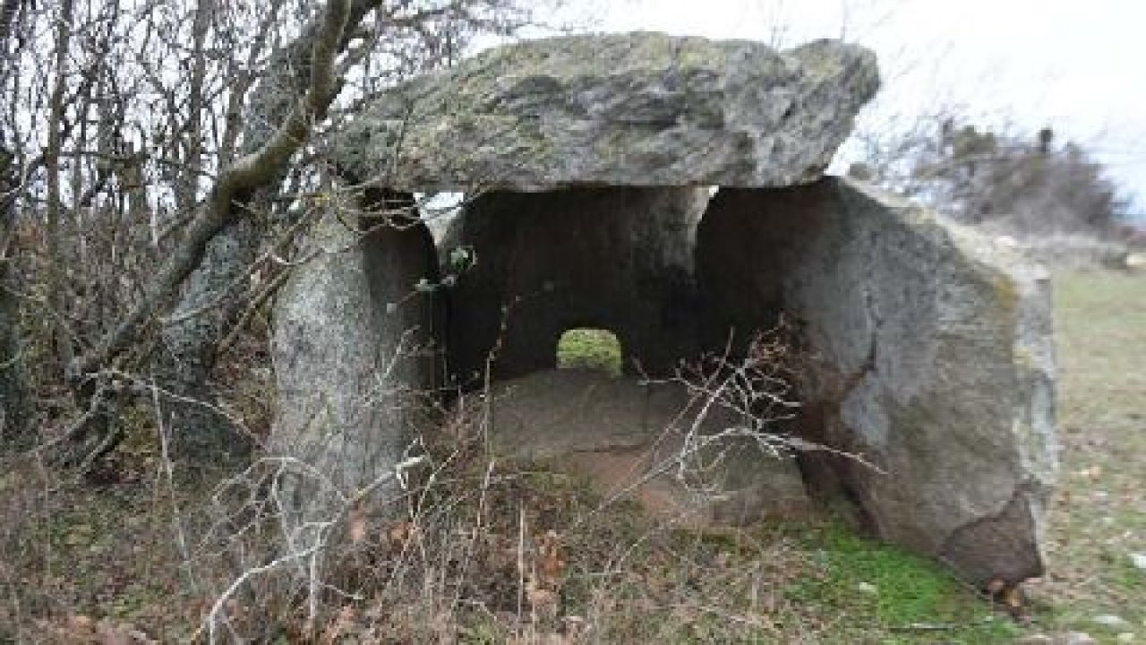 Traklar Miras Dolmenlerinin Korunmasını Talep Ediyor