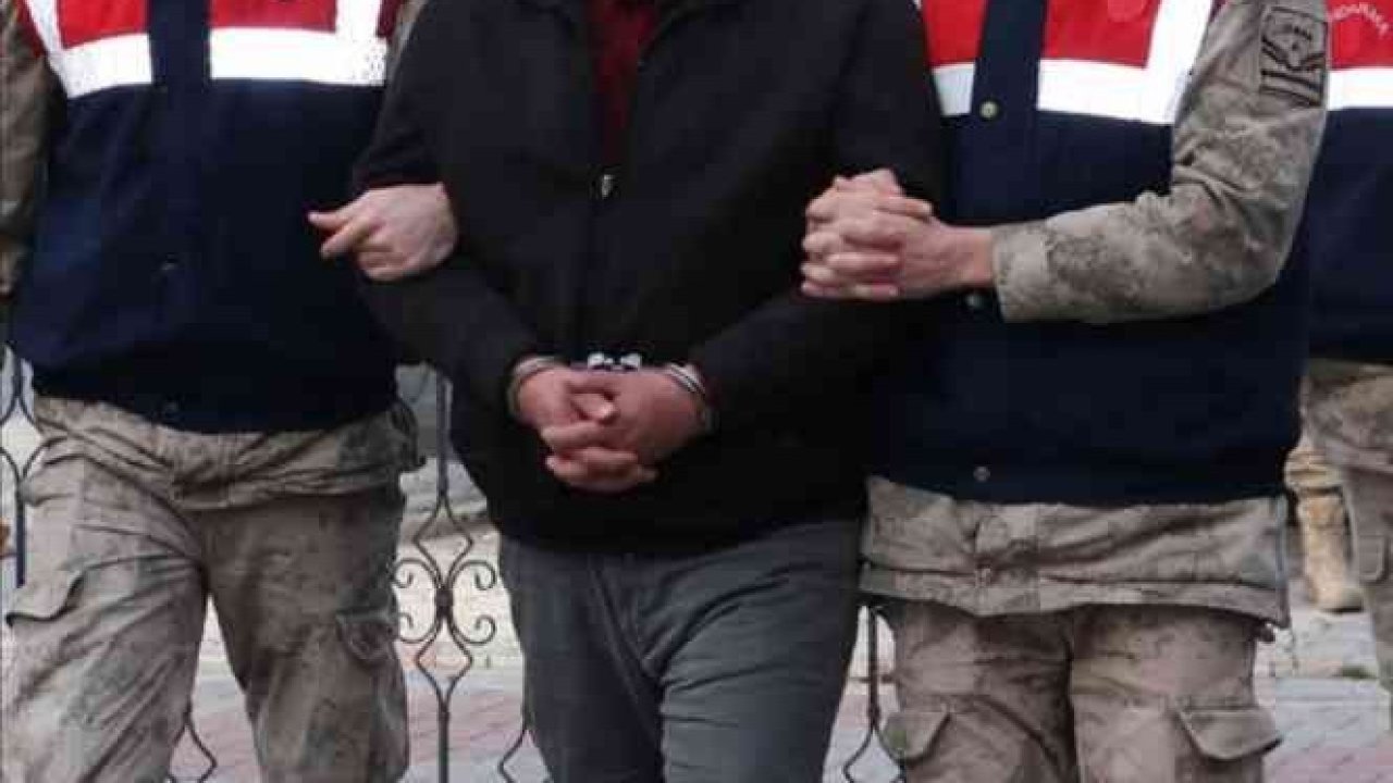Edirne'de FETÖ ve PKK Terör Üyesi 13 Şahıs Yakalandı