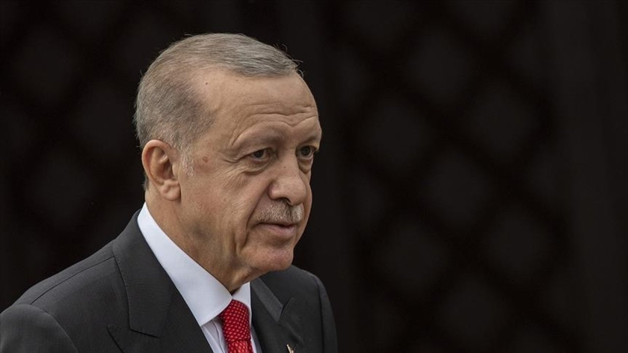 Cumhurbaşkanı Erdoğan Türkiye'ye Dönüş Yaptı